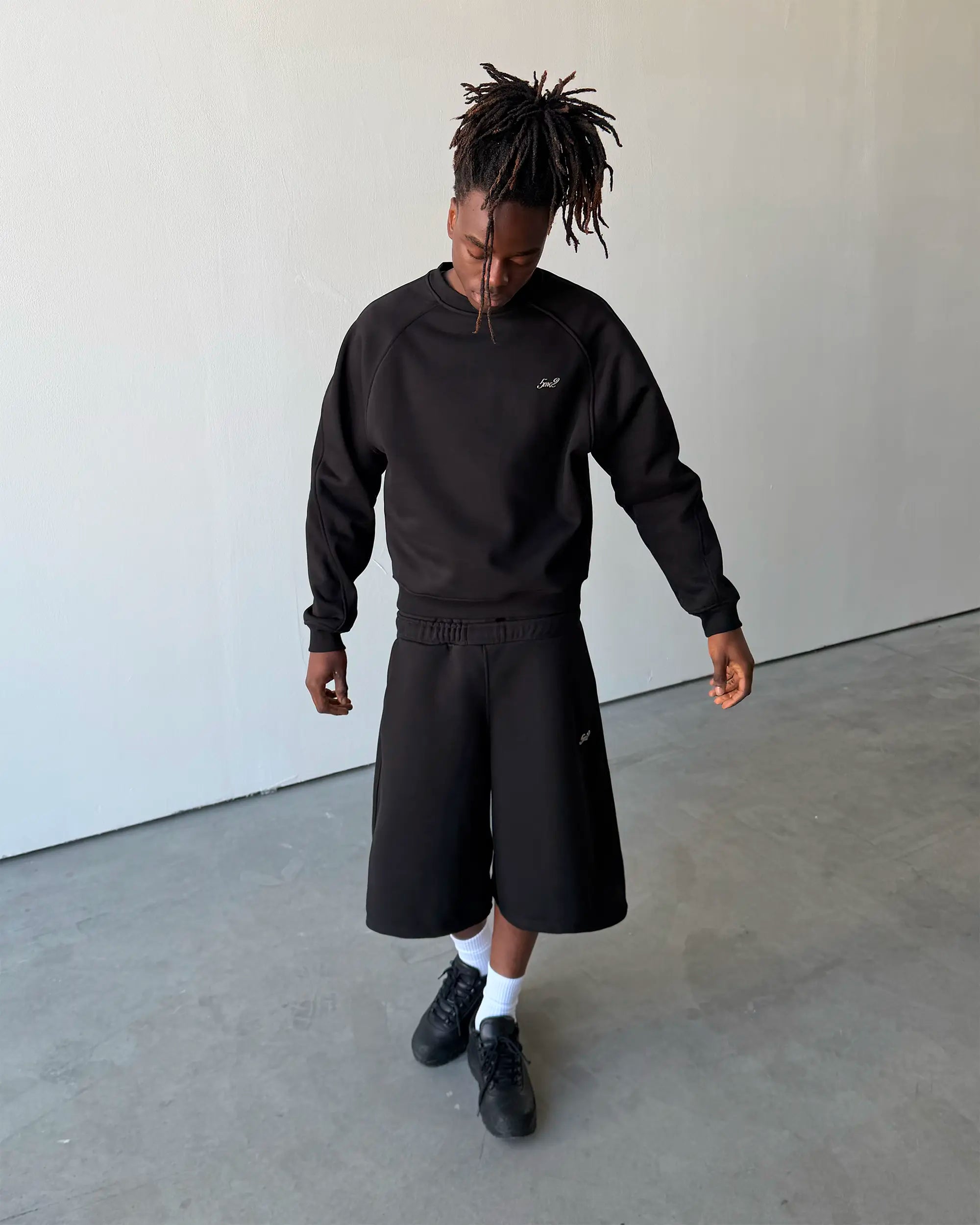Pitch Black Sweatshorts - 5mc2™